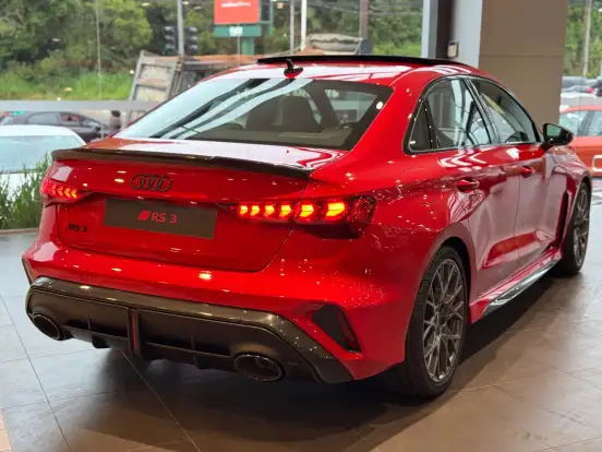 AUDI-RS3-2025