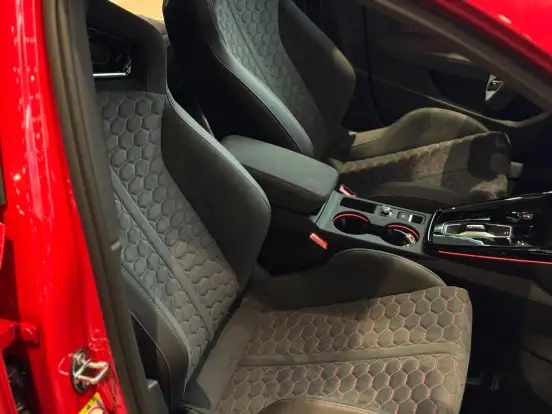 AUDI-RS3-2025
