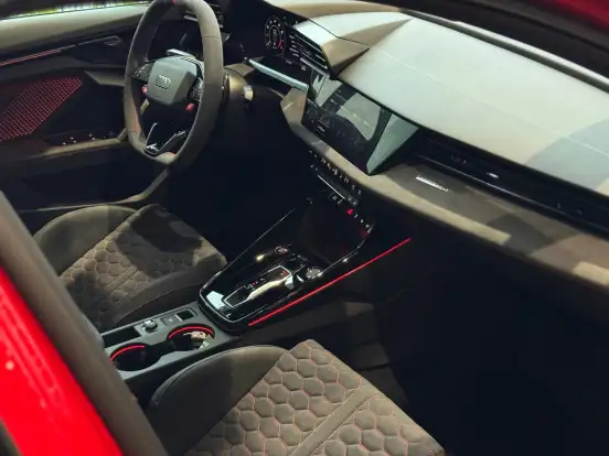 AUDI-RS3-2025