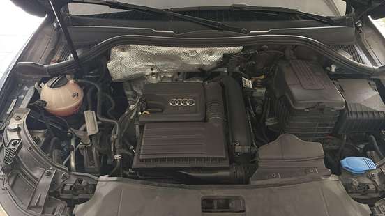 AUDI-Q3-2017