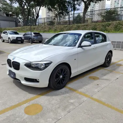 BMW 116i 1.6 16V TURBO GASOLINA 4P AUTOMÁTICO BMW 116i 1.6 16V TURBO GASOLINA 4P AUTOMÁTICO