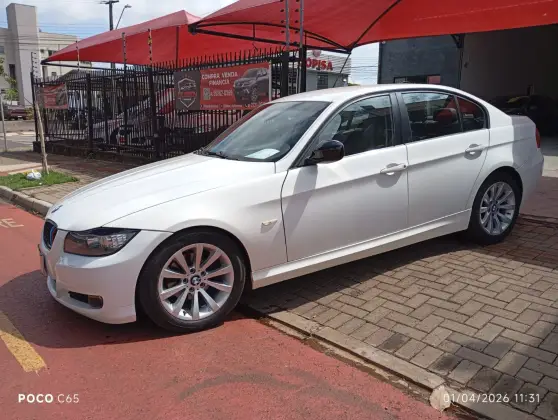 BMW 320i 2.0 16V GASOLINA 4P AUTOMÁTICO BMW 320i 2.0 16V GASOLINA 4P AUTOMÁTICO