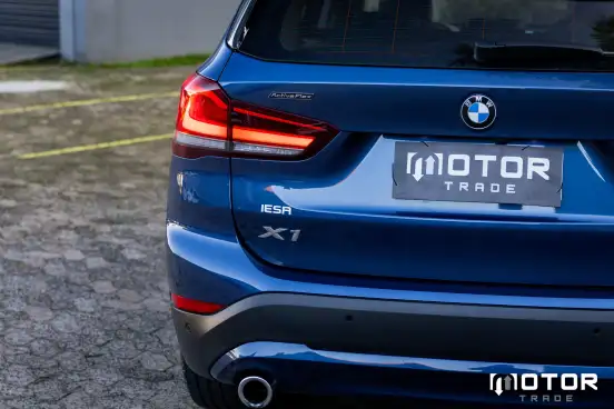 BMW-X1-2021