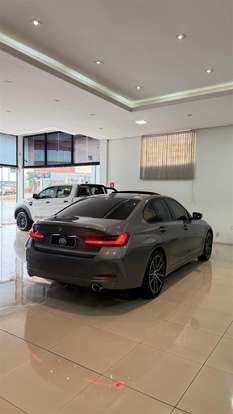 BMW-320i-2024