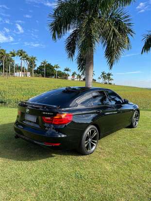 BMW-320i-2014