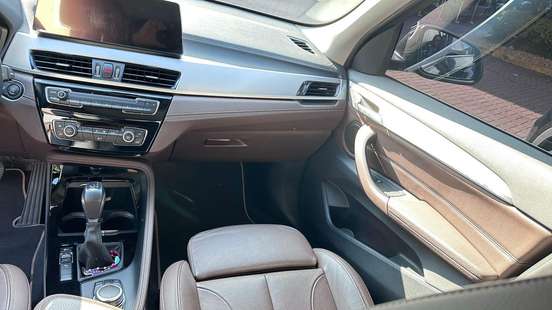 BMW-X1-2022