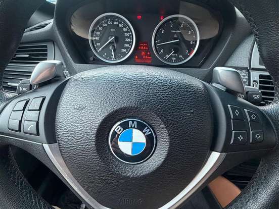 BMW-X6-4.4 50I 4X4 COUPÉ 8 CILINDROS 32V BI-TURBO GASOLINA 4P AUTOMÁTICO BMW-X6-2009