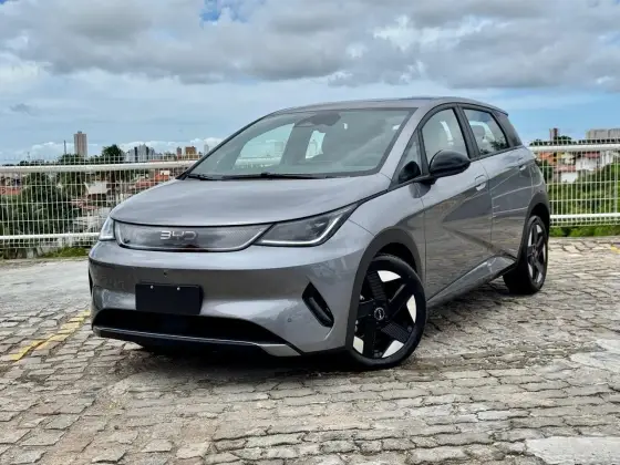 BYD DOLPHIN 45,1 KW ELÉTRICO SE BYD DOLPHIN 45,1 KW ELÉTRICO SE
