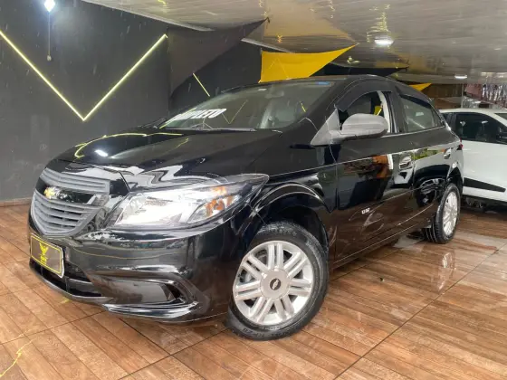 CHEVROLET ONIX 1.0 MPFI LS 8V FLEX 4P MANUAL CHEVROLET ONIX 1.0 MPFI LS 8V FLEX 4P MANUAL