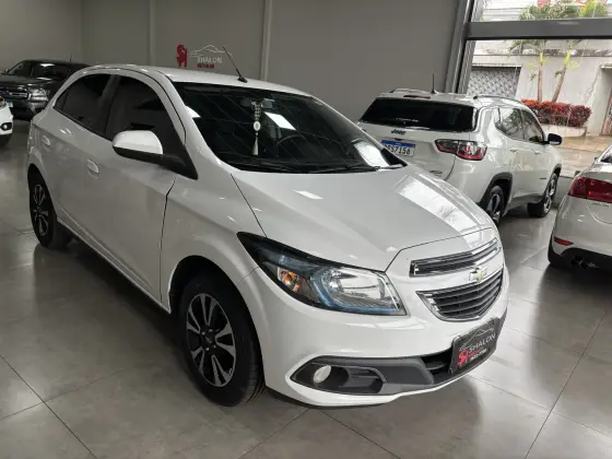 CHEVROLET ONIX 1.4 MPFI LTZ 8V FLEX 4P AUTOMÁTICO CHEVROLET ONIX 1.4 MPFI LTZ 8V FLEX 4P AUTOMÁTICO