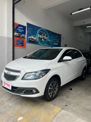 CHEVROLET ONIX 1.4 MPFI LTZ 8V FLEX 4P MANUAL