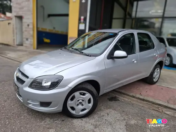 CHEVROLET PRISMA 1.0 MPFI VHCE 8V FLEX 4P MANUAL CHEVROLET PRISMA 1.0 MPFI VHCE 8V FLEX 4P MANUAL