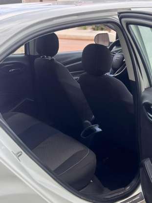 CHEVROLET-PRISMA-2015