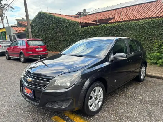 CHEVROLET VECTRA 2.0 MPFI GT HATCH 8V FLEX 4P MANUAL