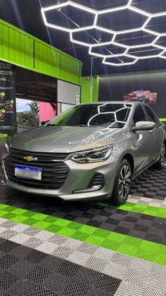 CHEVROLET ONIX 1.0 TURBO FLEX PLUS PREMIER AUTOMÁTICO