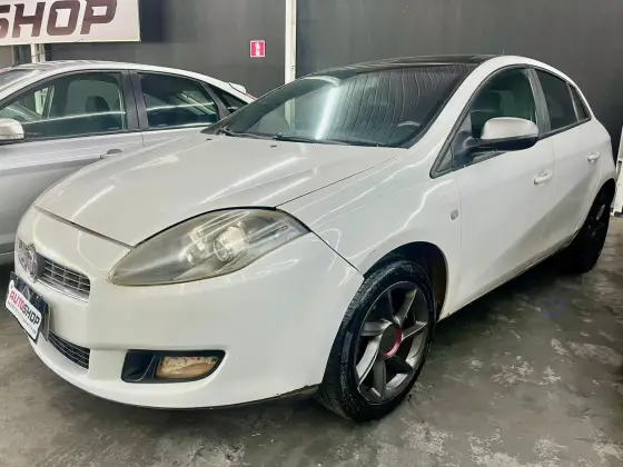 FIAT BRAVO 1.8 SPORTING 16V FLEX 4P MANUAL FIAT BRAVO 1.8 SPORTING 16V FLEX 4P MANUAL
