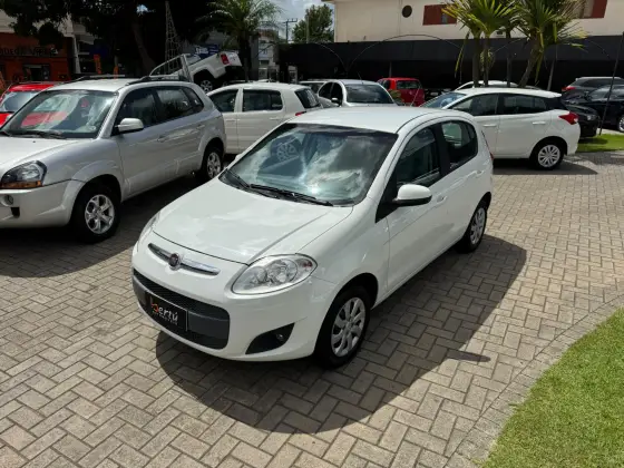 FIAT PALIO 1.0 MPI ATTRACTIVE 8V FLEX 4P MANUAL FIAT PALIO 1.0 MPI ATTRACTIVE 8V FLEX 4P MANUAL