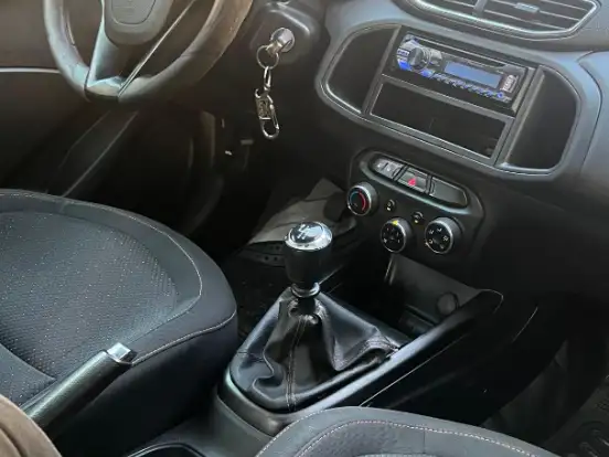 FIAT-STRADA-1.0 TURBO 200 FLEX ULTRA CD CVT FIAT-STRADA-2024