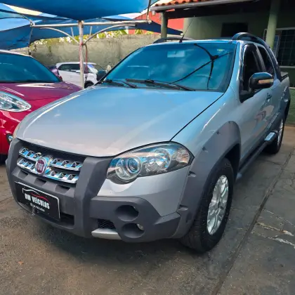 FIAT STRADA 1.8 MPI ADVENTURE CD 8V FLEX 2P MANUAL FIAT STRADA 1.8 MPI ADVENTURE CD 8V FLEX 2P MANUAL