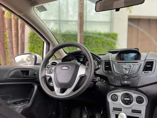FORD-FIESTA-1.6 SEL SEDAN 16V FLEX 4P MANUAL FORD-FIESTA-2017