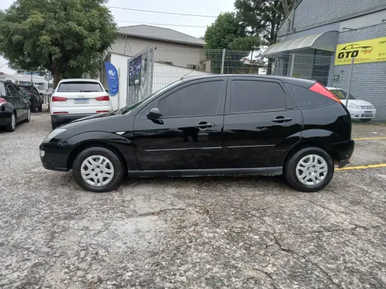 FORD FOCUS 1.8 16V GASOLINA 4P MANUAL FORD FOCUS 1.8 16V GASOLINA 4P MANUAL