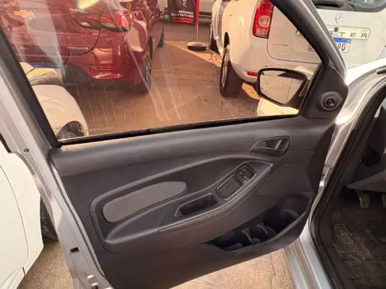 FORD-KA-1.5 SIGMA FLEX SE MANUAL FORD-KA-2015