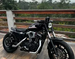 HARLEY-DAVIDSON SPORTSTER XL 883 R HARLEY-DAVIDSON SPORTSTER XL 883 R