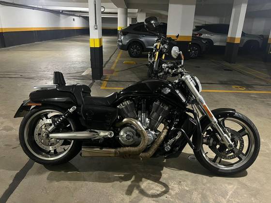 HARLEY-DAVIDSON V-ROD MUSCLE 