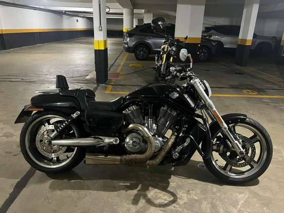 HARLEY-DAVIDSON-V-ROD MUSCLE-2012