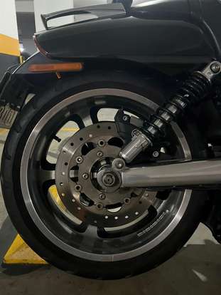 HARLEY-DAVIDSON-V-ROD MUSCLE-2012