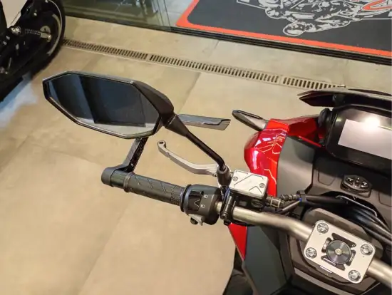 HONDA-ADV-2025