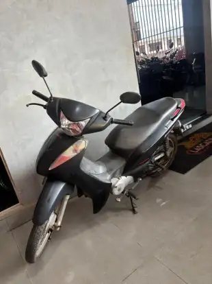 HONDA-BIZ 125 ES-2015