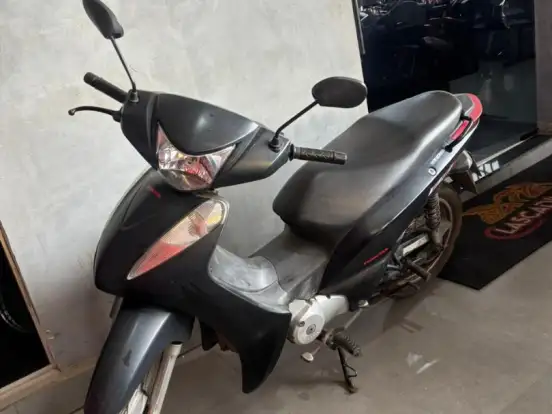 HONDA-BIZ 125 ES HONDA-BIZ 125 ES-2015