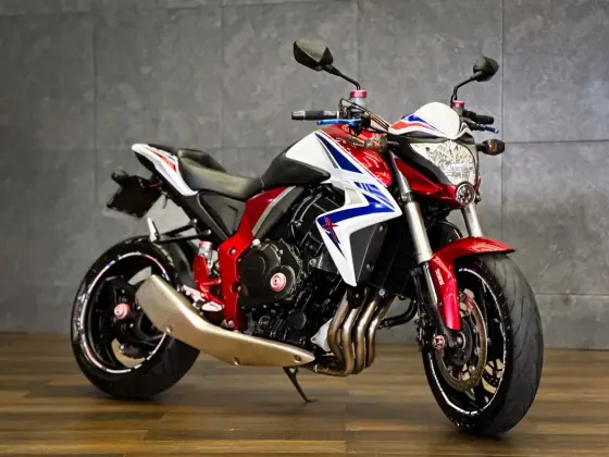 HONDA CB 1000R 