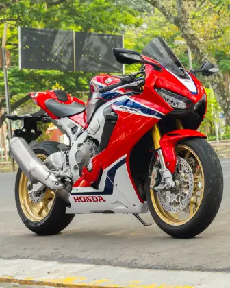 HONDA CBR 1000RR FIREBLADE SP 