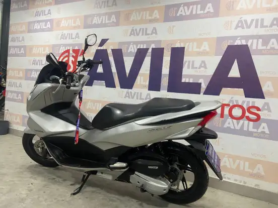 HONDA-PCX-2017