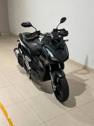 HONDA ADV 