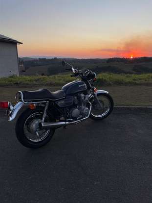 HONDA-CB 750 FOUR-1982