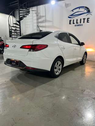 HYUNDAI-HB20-2022