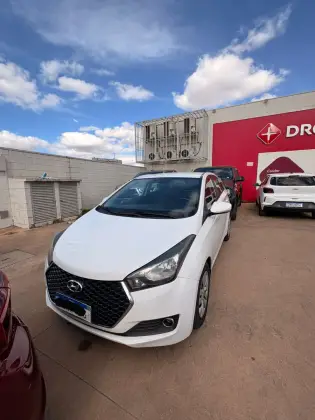 HYUNDAI HB20S 1.6 COMFORT STYLE 16V FLEX 4P AUTOMÁTICO