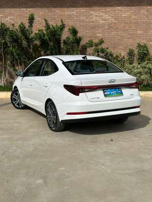 HYUNDAI-HB20S-2023