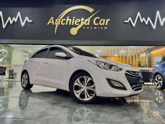 HYUNDAI I30 1.8 MPI 16V GASOLINA SÉRIE LIMITADA 4P AUTOMATICO HYUNDAI I30 1.8 MPI 16V GASOLINA SÉRIE LIMITADA 4P AUTOMATICO