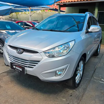 HYUNDAI IX35 2.0 MPI 4X2 16V FLEX 4P AUTOMÁTICO HYUNDAI IX35 2.0 MPI 4X2 16V FLEX 4P AUTOMÁTICO