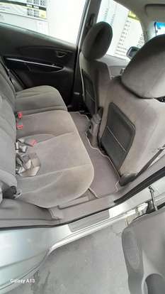 HYUNDAI-TUCSON-2011