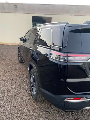 JEEP-COMMANDER-2021
