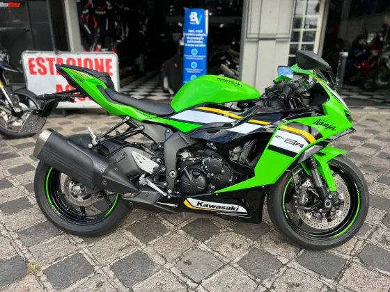 KAWASAKI NINJA ZX-6R KRT 