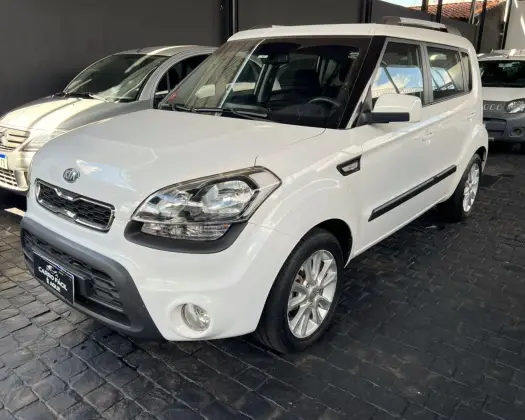 KIA SOUL 1.6 EX 16V FLEX 4P AUTOMÁTICO KIA SOUL 1.6 EX 16V FLEX 4P AUTOMÁTICO