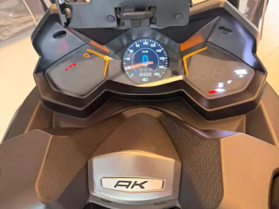 KYMCO-AK 550i KYMCO-AK 550i-2021