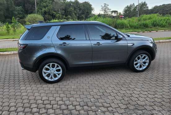 LAND ROVER-DISCOVERY SPORT-2018