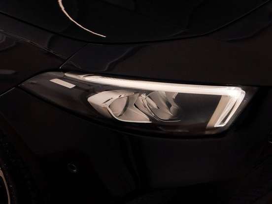 MERCEDES-BENZ-A 250-2019